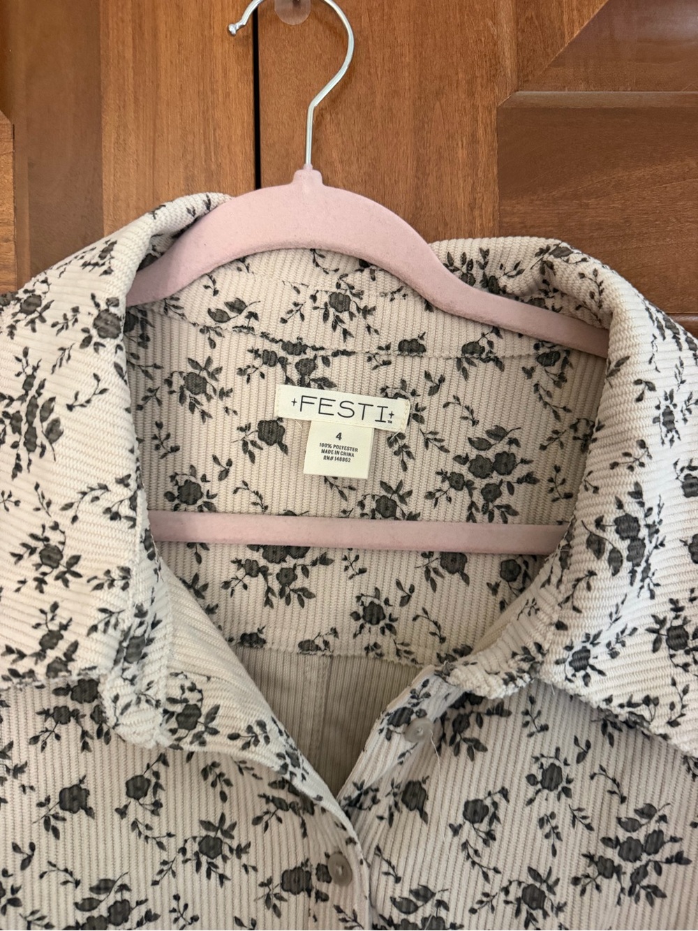 torrid Cream Floral Ruffle Button-Up Top - Picture 3 of 6